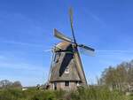 Windmühle auf »De Zandplatte« bei Ruinen in der niederländischen Provinz Drenthe.