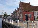 Harlingen, Giebelhuser am Havenplein und Zuiderhaven (26.07.2017)