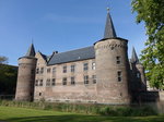 Kasteel Helmond, erbaut ab 1400, Neubau nach Brand im Jahr 1549 mit sptgotischen Trmen (06.05.2016)