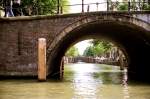 Sieben Brcken Blick in Amsterdam - Gracht mit Brcke.