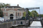 Blick auf den Kanal Schippersgracht in Amsterdam.