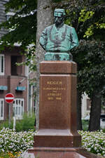 Im Bild das Denkmal f�r Bernardus Reiger, einem niederl�ndischen Industriellen und ehemaligen B�rgermeister der Stadt Utrecht.