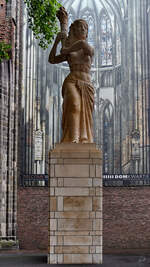 Das Verzetsmonument auf dem Domplatz in Utrecht ist ein Kriegsdenkmal zu Ehren des niederl�ndischen Widerstandes im Zweiten Weltkrieg aus dem Jahr 1949.