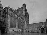 Im Bild die S�dseite der Domkirche in Utrecht, welche im 13.