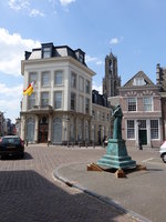 Utrecht, Platz Achter dem Dom mit Turm des Doms (12.05.2016)