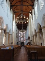 Delft, Innenraum der Oude Kerk, Kanzel von 1548 (23.08.2016)