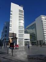 Den Haag, Neues Rathaus an der Spui, Architekt Richard Meier (24.08.2016)