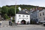 BERGEN (Fylke Vestland, bis 31.12.2019 Fylke Hordaland), 10.09.2016, das Gebude zur Talstation der Flibanen, die zum Hausberg Flyen fhrt