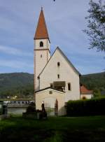 Einersdorf, Maria Himmelfahrt Kirche, erbaut ab 1480, frhere Friedhofskirche von   Bleiburg (04.10.2013)