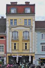 Wohn und Gesch�ftshaus mit  ansprechender Fassade am Neuen Platz in Klagenfurt.