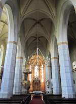 Retz, Langschiff der Dominikanerkirche Maria Himmelfahrt, hochgotische Hallenkirche (19.04.2014)