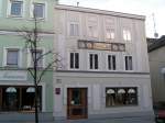 Stammhaus der Schwanthaler;    Das Bildhauergeschlecht der Schwanthaler arbeitete hier in fünf Generationen, verzweigte sich von Ried aus nach anderen Orten (Wien, Krems, Passau und Gmunden) und lief