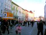 Oberer-Hauptplatz-16:17, noch ein  Leckerli  nach dem Faschingsumzug; 080120