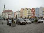 Schrding, Stadtplatz mit Silberzeile und Stadtpfarrkirche (06.04.2013)