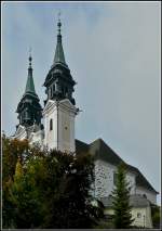 Das Wahrzeichen von Linz, die Wallfahrtskirche Pstlingberg hoch ber der Stadt auf 537 m Seehhe wurde 1738 bis 1774 erbaut.