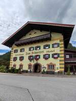 Hotel ZUM SCHWEIZER im Zentrum von Lofer im August 2026