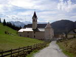Mhlbachl, Wallfahrtskirche Maria Waldrast, erbaut von 1621 bis 1624 (09.05.2013)