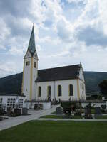 Kundl, Pfarrkirche Maria Himmelfahrt, erbaut von 1734 bis 1736 (09.06.2013)