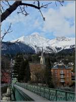 Blick ber eine Innbrcke in Innsbruck am 22.12.09.