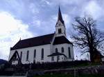 Nikolauskirche mit Kriegerdenkmal Gedchtnisportal aus dem Jahre 1927 befindet sich in Egg/Bregenzerwald; 120410