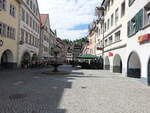 Feldkirch, Brunnen und Arkadenhuser am Marktplatz (03.06.2021)