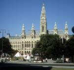 Wien im Juli 1992: Rathaus.