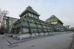 Das 1882 Auftrag gegebene Palmenhaus im Schlosspark Schnbrunn ist das grte seiner Art auf dem europischen Kontinent.