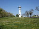 Wien, Der Leuchtturm auf der Donauinsel war Teil der Kulisse der Bregenzer Festspielbhne in den Saisonen 1989 und 1990 (21.04.2019) 