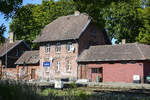 Ehemaliges Wohnhaus des Bahnhofsvorstehers in Łeba in Hinterpommern.