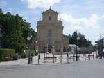 Krosno, Kapuzinerkirche in der Grodzka Strae, erbaut von 1771 bis 1781 (17.06.2021)