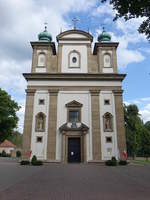 Nowy Wisnicz, Pfarrkirche Maria Himmelfahrt, erbaut von 1618 bis 1621 (03.09.2020)
