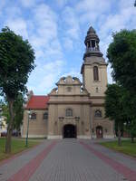 Inowrocław / Hohensalza, Pfarrkirche zu gttlichen Vorsehung, erbaut von 1930 bis 1931 (13.06.2021)
