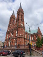 Lodz, Pfarrkirche Maria Himmelfahrt, erbaut von 1888 bis 1897 (13.06.2021)