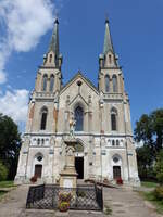 Nieborow, Kirche der Schmerzensreichen Jungfrau Maria, erbaut von 1871 bis 1883 (07.08.2021)