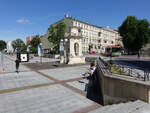 Lublin, Denkmal und Gebude an der Strae Zeslancow Sybiru (15.06.2021)