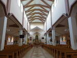 Wlodawa, moderner Innenraum der Herz Jesu Kirche (16.06.2021)