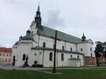 Pultusk, gotische Stiftskirche Mari Verkndigung, erbaut im 15.
