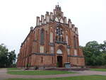 Kamionna, neugotische Pfarrkirche zur unbefleckten Empfngnis, erbaut von 1904 bis 1909 durch den Architekten Jozef Pius Dziekonski (05.08.2021)