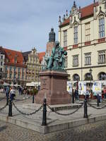 Breslau / Wroclaw, Denkmal für den polnischen Dichter Aleksander Fredro (03.10.2020)