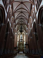 Bialystok, Innenraum der Pfarrkirche Maria Himmelfahrt (04.08.2021)