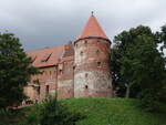 Bytow / Btow, runder Wehrturm der Deutschordensburg (01.08.2021)