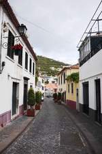 CMARA DE LOBOS (Concelho de Cmara de Lobos), 30.01.2018, Blick in die Rua Nova da Praia