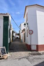 FERRAGUDO (Concelho de Lagoa), 14.02.2017, Blick in eine Gasse