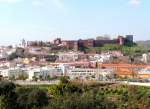 SILVES (Concelho de Silves), 24.01.2005, Blick von der N269 auf Burg und Kathedrale  