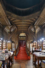 Die Buchhandlung Lello (Livraria Lello) in Porto wird zu den schnsten Buchlden Europas wenn nicht gar der Welt gezhlt.