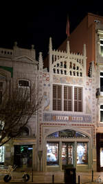 Im Bild die Buchhandlung Lello (Livraria Lello) in Porto, welche zu den schnsten Buchlden Europas wenn nicht gar der Welt zhlt.