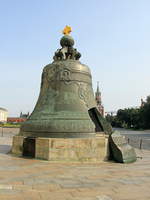 Die Zarenglocke  ist eine historische Glocke, die im Moskauer Kreml ausgestellt ist und am 10.