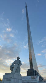 Das Denkmal für die Eroberer des Weltraums Anfang Mai 2016 im Kosmonautenmuseum Moskau.