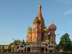Die Basilius-Kathedrale Anfang Mai 2016 in der russischen Hauptstadt Moskau.