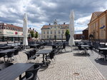 Vimmerby, Stortorget mit klassizistischem Rathaus, erbaut von 1824 bis 1825 (12.06.2016)